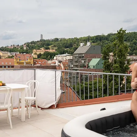 شقة Skyline Jacuzzi